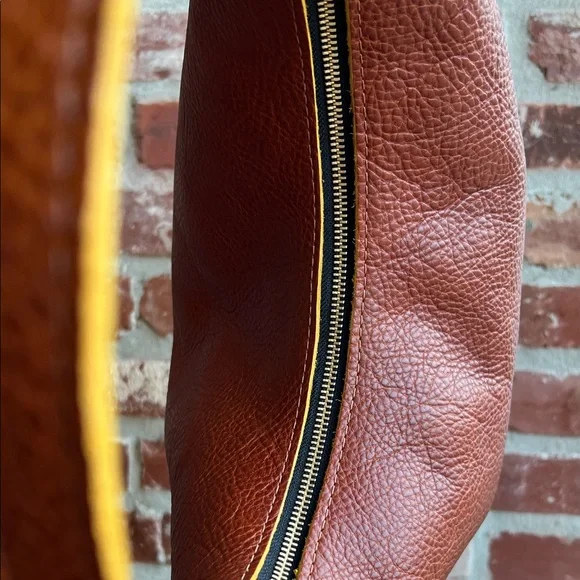 Portland Leather Goods Aspen Shoulder Bag in Sienna Pebbled Leather - Picture 11 of 11